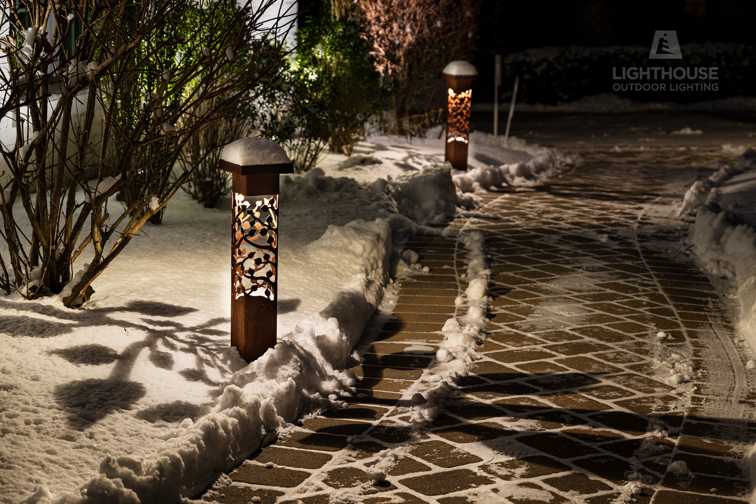 Pathway lighting installation